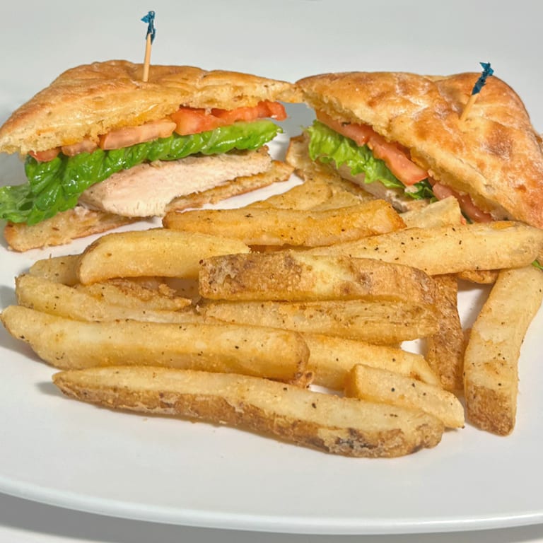 Grilled Chicken Sandwich: A Diner Delight